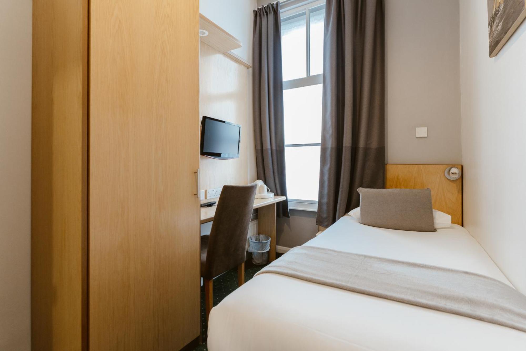 Star Hotel ロンドン エクステリア 写真